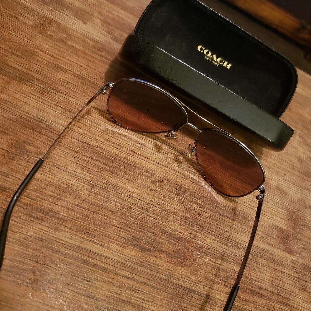 COACH Lightly Worn Ladies Aviator Sunglasses